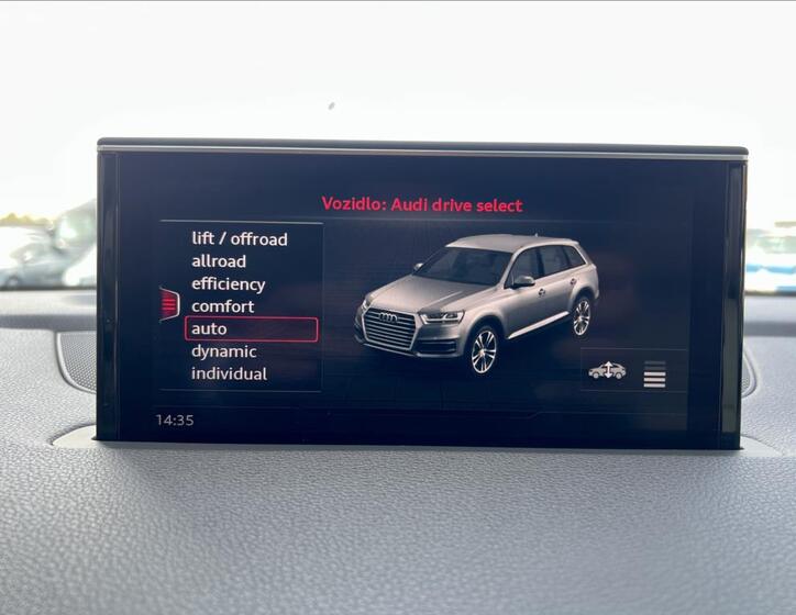 Audi Q7 31