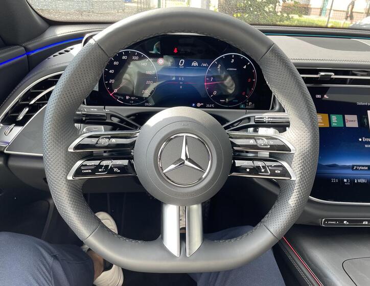 Mercedes-Benz Třídy E 8