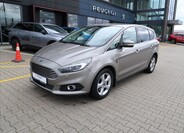 Ford S-MAX 1