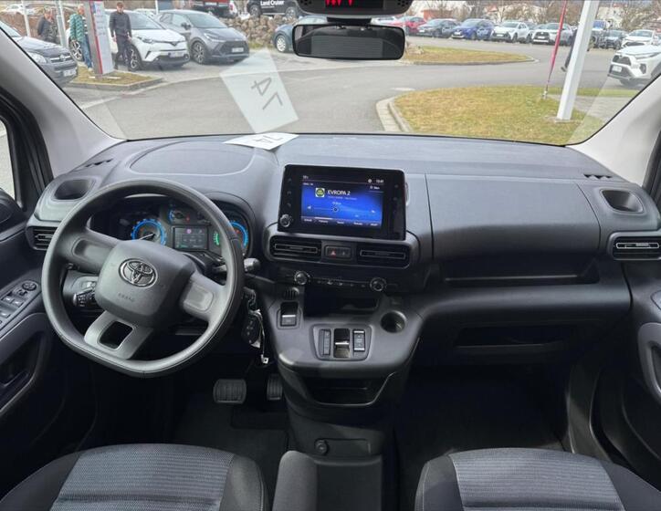 Toyota ProAce City Verso 10