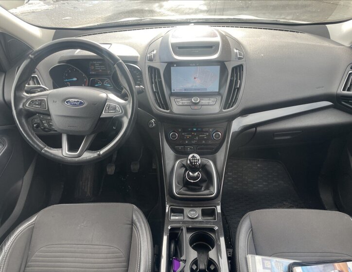 Ford Kuga SUV 1,5 l 110 kw