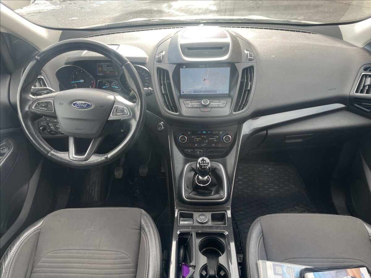 Ford Kuga SUV 1,5 l 110 kw