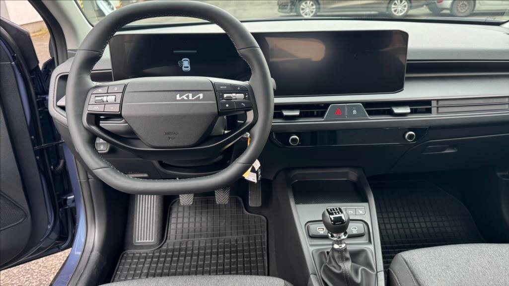 KIA Stonic CUV / Crossover 998,0 74 kw