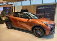 Toyota C-HR Hatchback 2,0 l 112 kw