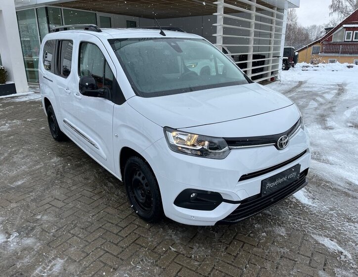 Toyota ProAce City Verso MPV 1,5 l 96 kw