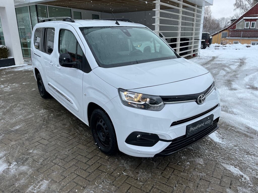Toyota ProAce City Verso MPV 1,5 l 96 kw