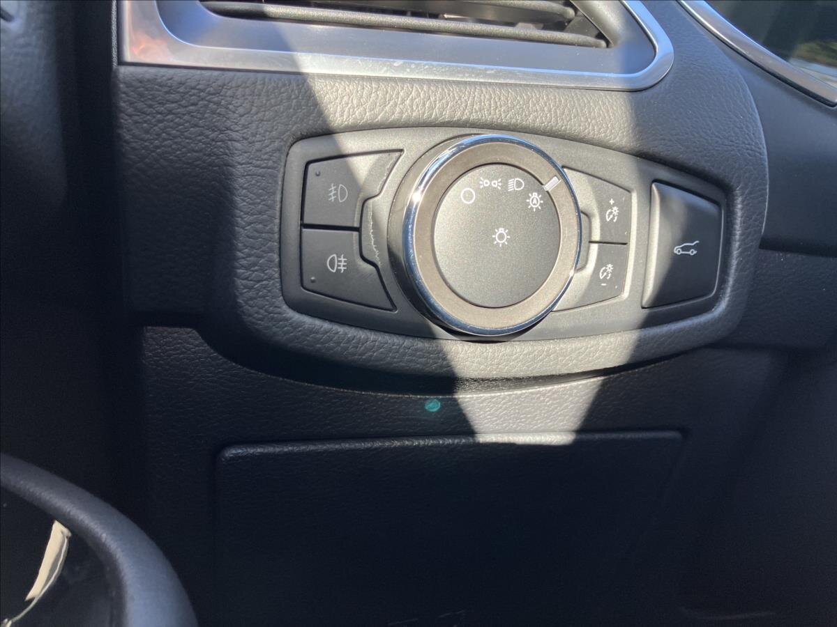 Ford S-MAX MPV 2,0 l 110 kw