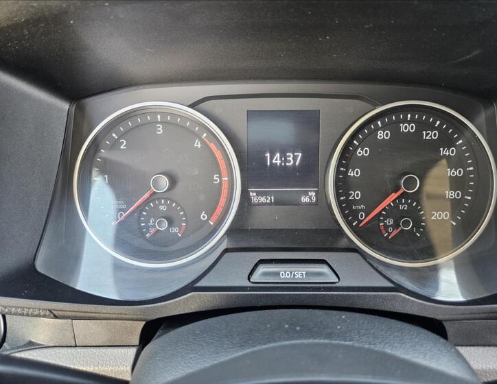 Volkswagen Crafter 12