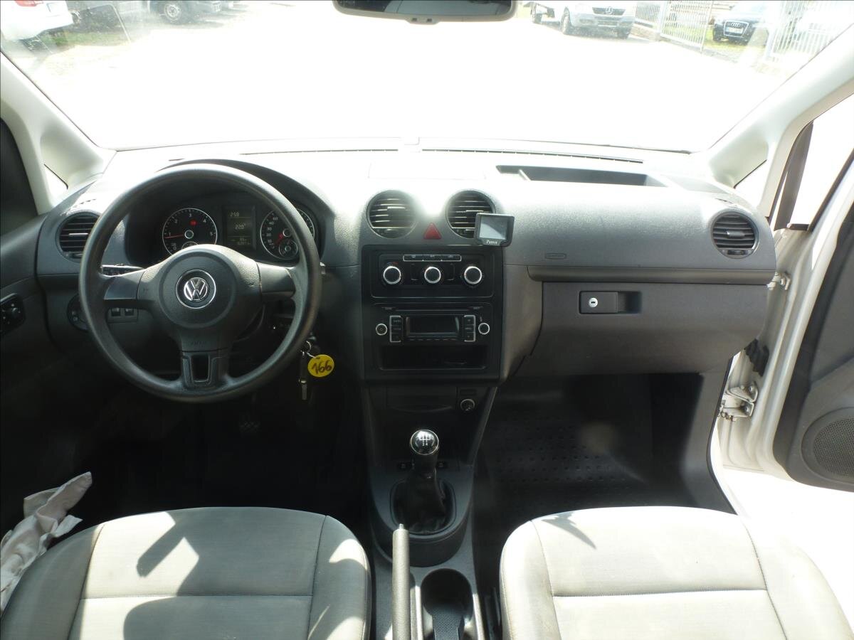 Volkswagen Caddy Skříň 1,6 l 75 kw