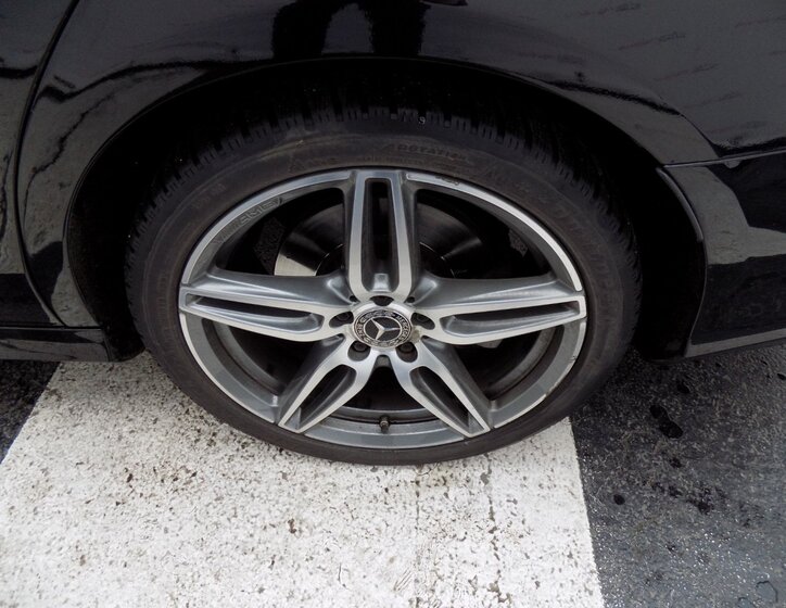 Mercedes-Benz Třídy E Sedan 3,0 l 190 kw