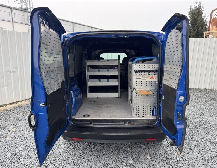 Fiat Dobló cargo Skříň 1,4 l 70 kw