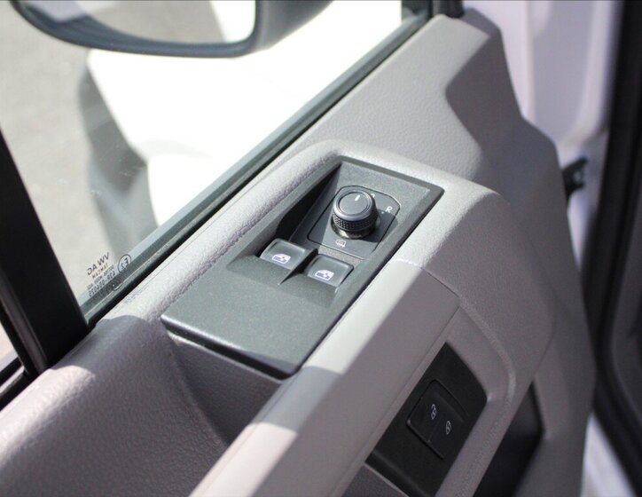 Volkswagen Crafter 16