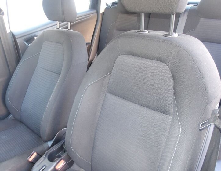 Peugeot 301 Sedan / Limuzína 1,2 l 53 kw