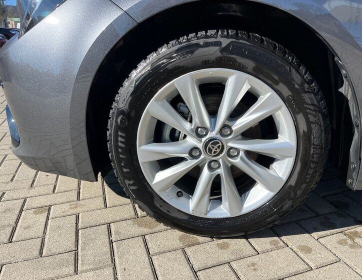 Toyota Corolla Kombi 1,8 l 72 kw