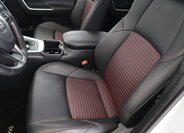 Toyota RAV4 SUV / Terénní 2,5 l 225 kw