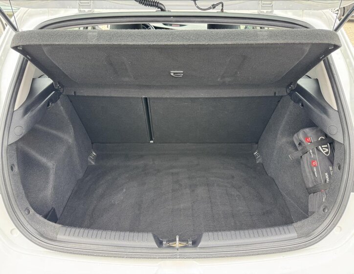 KIA Ceed Hatchback 1,6 l 94 kw