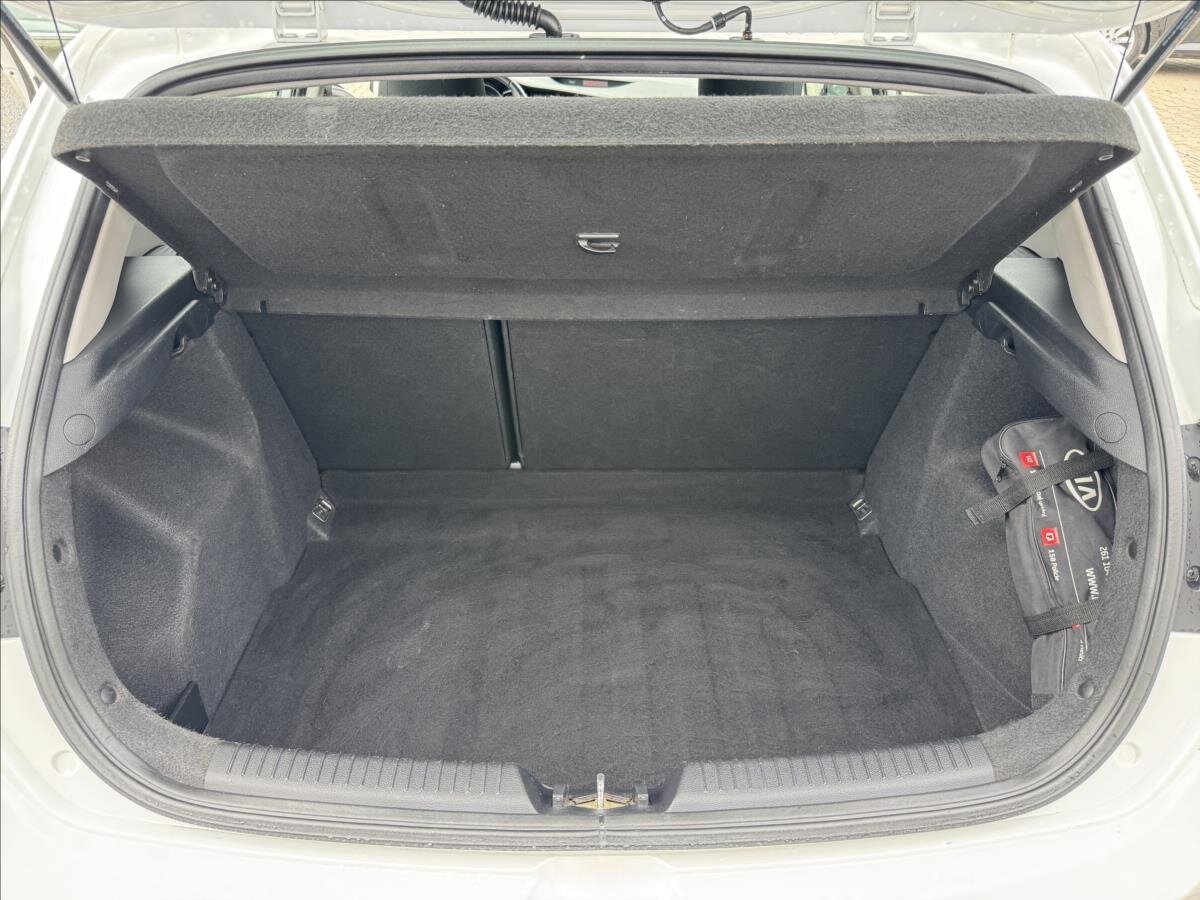 KIA Ceed Hatchback 1,6 l 94 kw