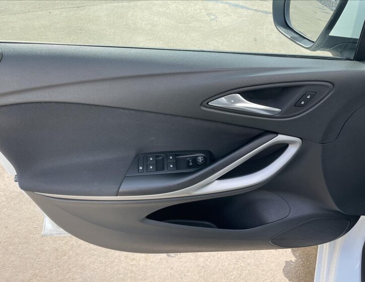 Opel Astra Hatchback 1,2 l 81 kw