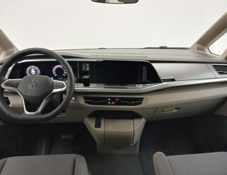 Volkswagen Multivan 10