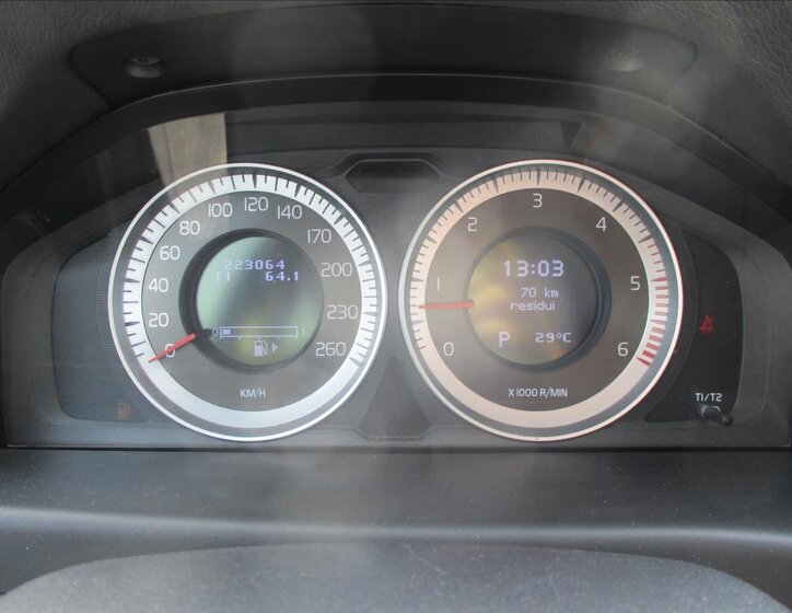 Volvo XC70 Kombi 2,4 l 120 kw