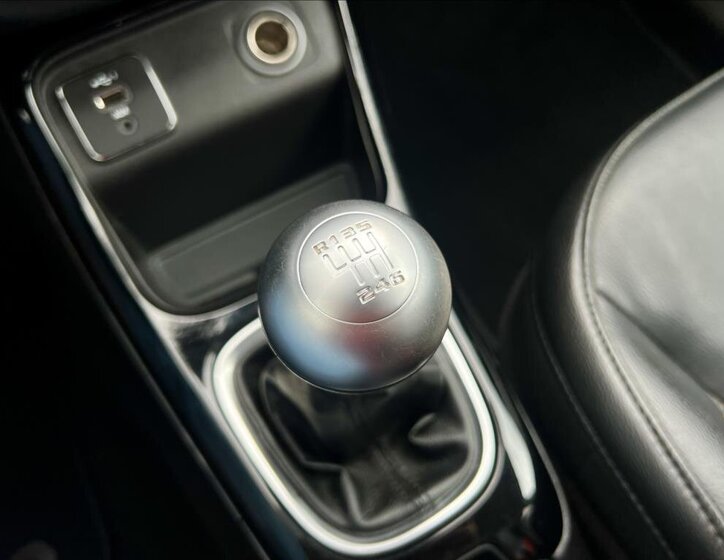 Jeep Compass SUV 1,4 l 103 kw