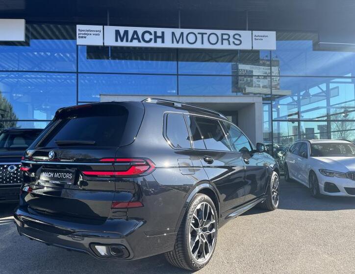BMW X7 5