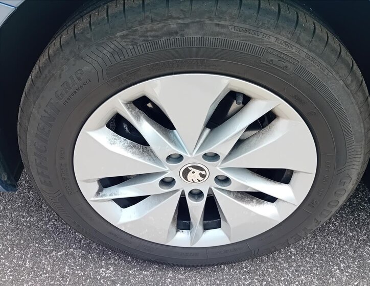 Škoda Octavia Sedan 1,5 l 110 kw