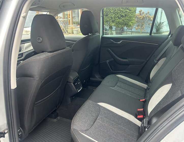 Škoda Kamiq Hatchback 999,0 85 kw