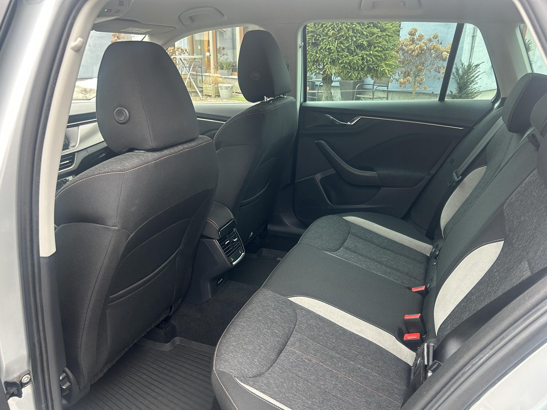 Škoda Kamiq Hatchback 999,0 85 kw