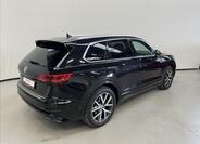 Volkswagen Touareg 2