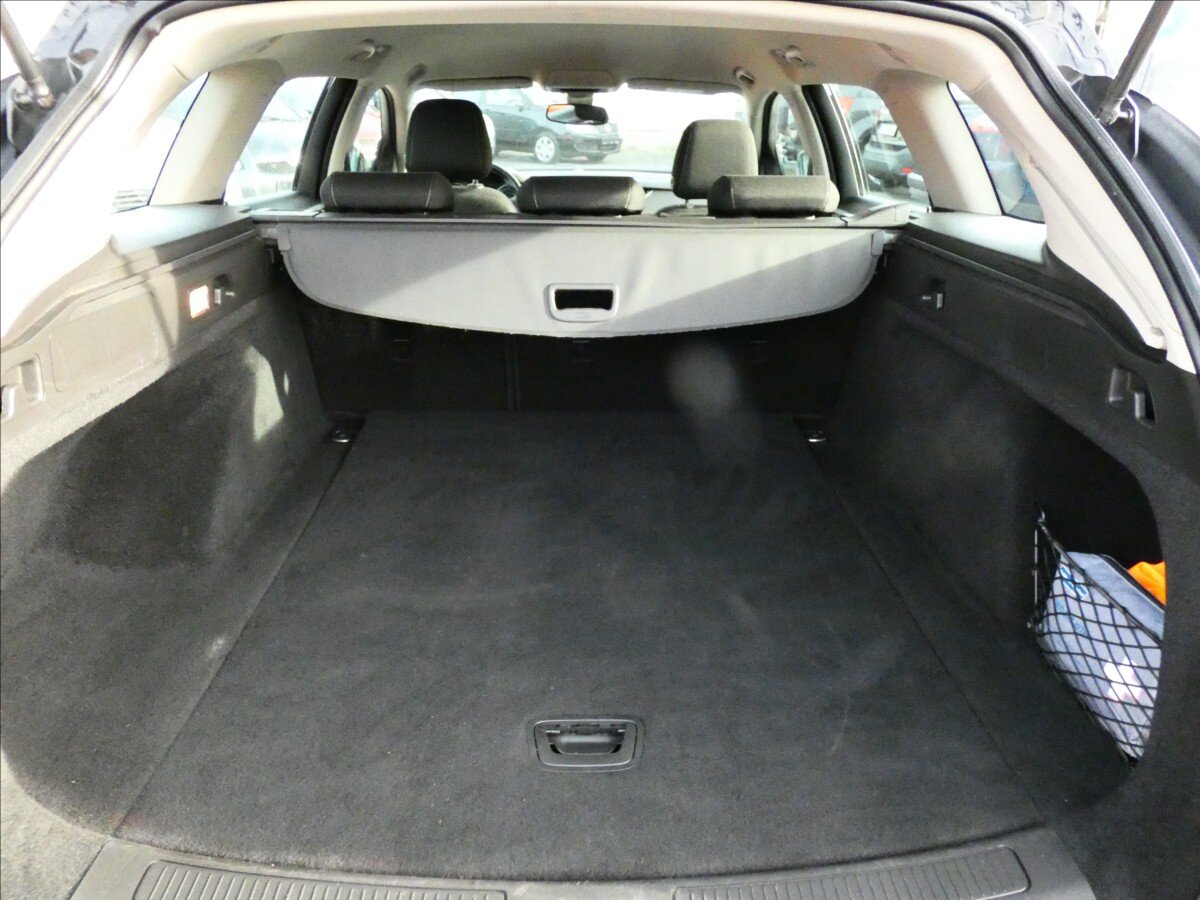 Opel Insignia Kombi 1,6 l 81 kw