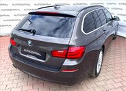 BMW Řada 5 Kombi 3,0 l 180 kw