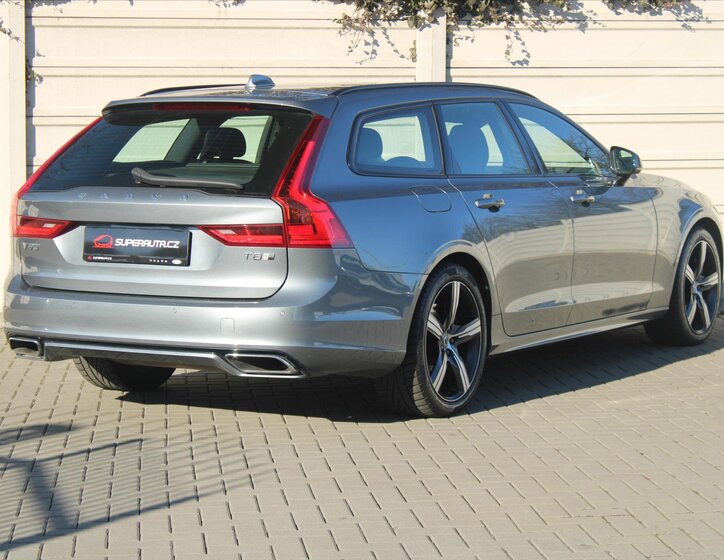 Volvo V90 6