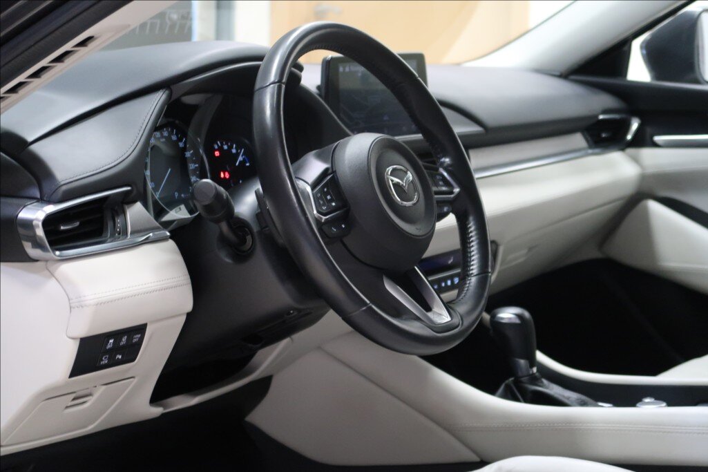 Mazda 6 Sedan / Limuzína 2,5 l 143 kw