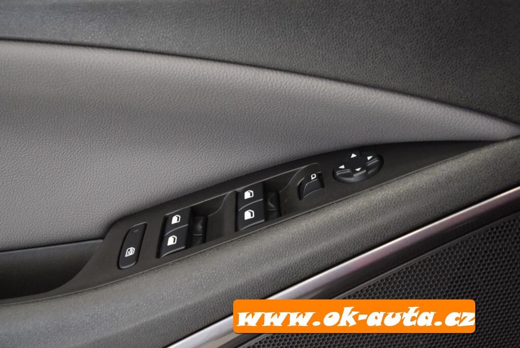 Opel Ostatní Hatchback 1,2 l 81 kw