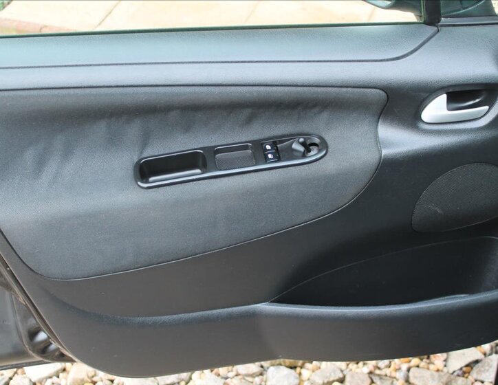 Peugeot 207 Kombi 1,4 l 54 kw