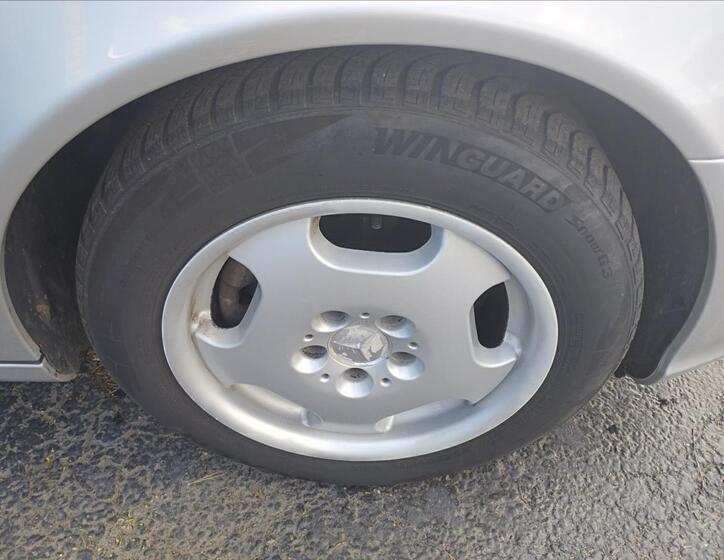 Mercedes-Benz Třídy E 17