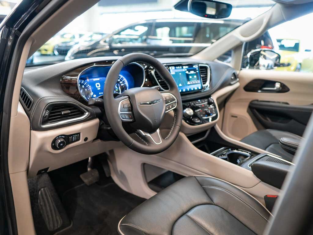 Chrysler Pacifica MPV 3,6 l 221 kw