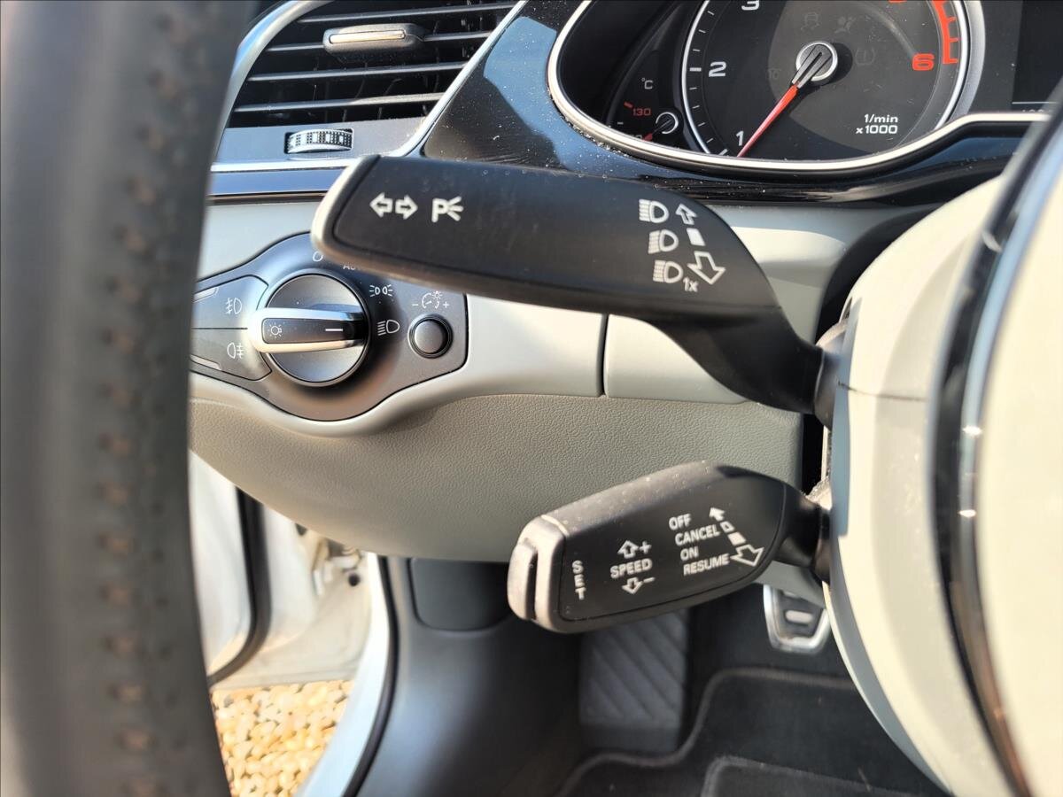 Audi A4 Sedan / Limuzína 2,0 l 110 kw