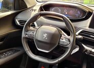 Peugeot 3008 SUV / Terénní 1,5 l 96 kw