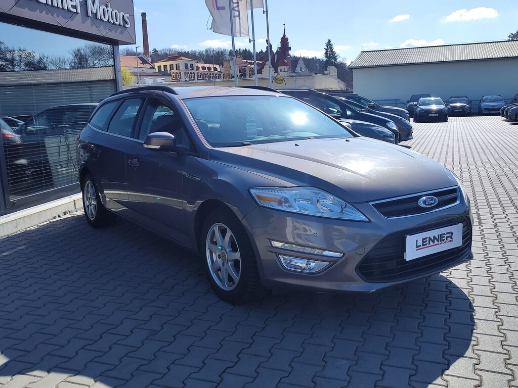 Ford Mondeo Kombi 1,6 l 118 kw