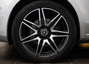 Mercedes-Benz Třídy V 28