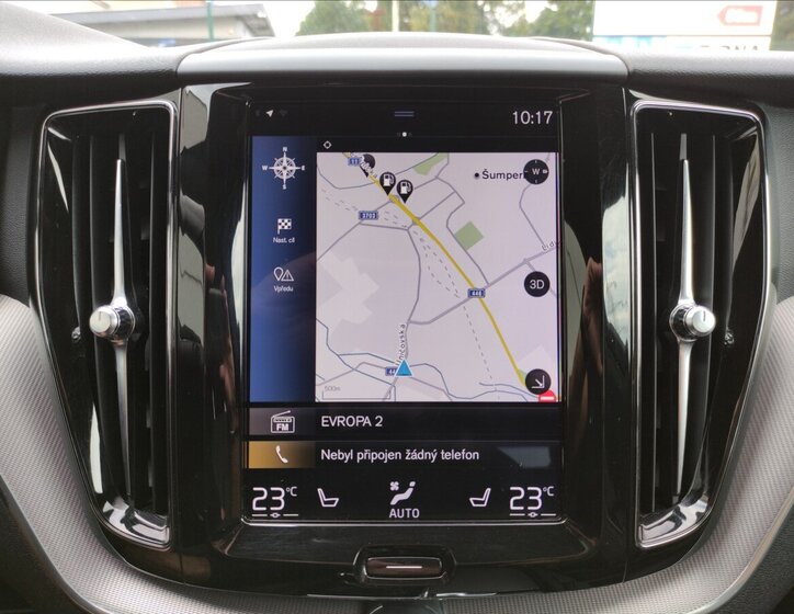 Volvo XC60 SUV / Terénní 2,0 l 140 kw