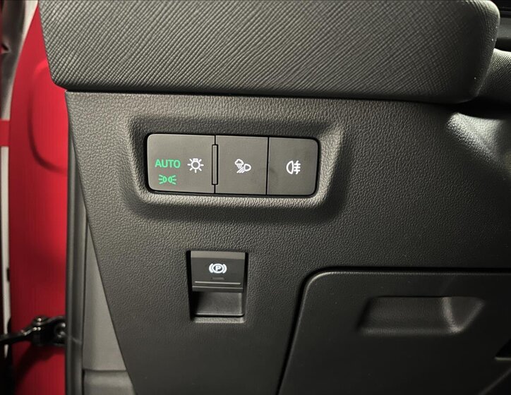 Škoda Kodiaq SUV / Terénní 1,5 l 150 kw