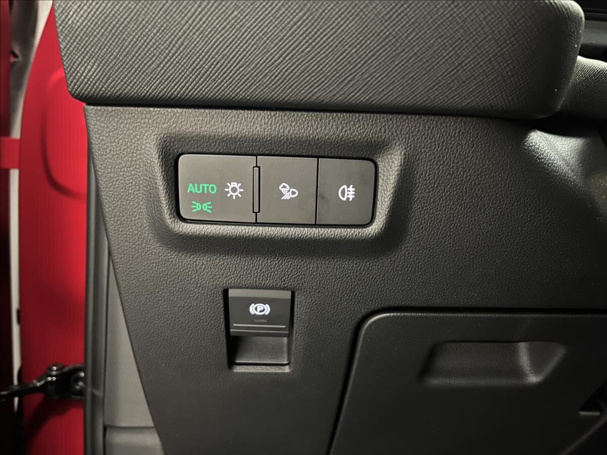 Škoda Kodiaq SUV / Terénní 1,5 l 150 kw