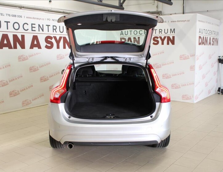 Volvo V60 Kombi 2,0 l 110 kw