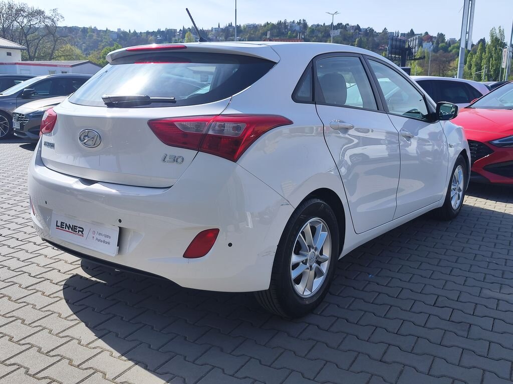Hyundai i30 Hatchback 1,4 l 73 kw