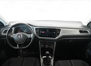 Volkswagen T-Roc 11