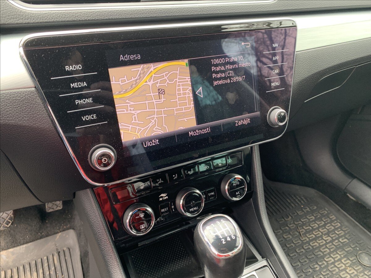 Škoda Superb Sedan / Limuzína 1,5 l 110 kw