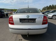 Škoda Superb Sedan / Limuzína 2,8 l 142 kw